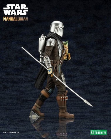 Star Wars The Mandalorian Estatua ARTFX 1/10 Mandalorian & Grogu with Beskar Staff 18 cm